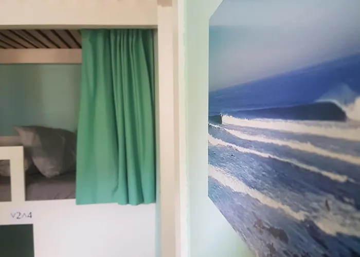 Conde Surf Camp - Junto Ao Mar - Entire Pvt House Holiday home *